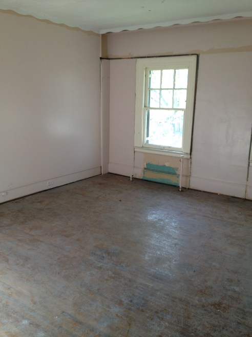 First guest bedroom. 